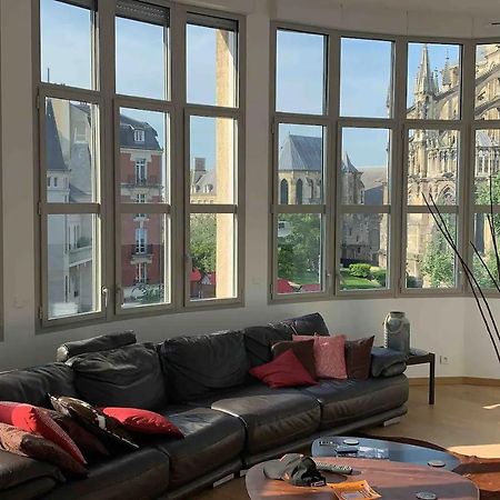 Loft Des Sacres - Vue Unique Sur La Cathedrale Leilighet Reims Eksteriør bilde
