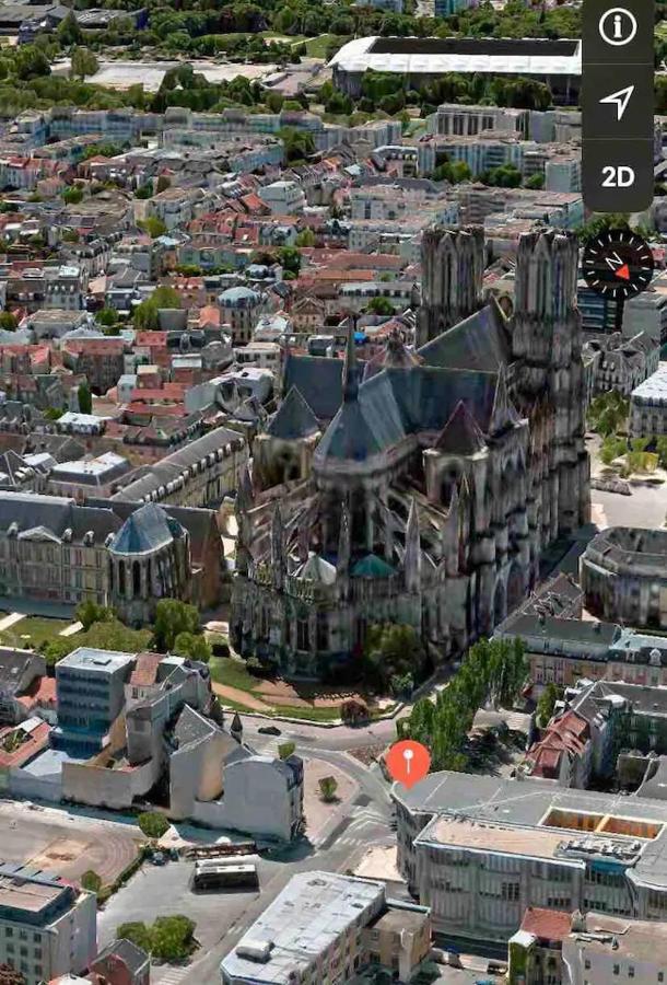 Loft Des Sacres - Vue Unique Sur La Cathedrale Leilighet Reims Eksteriør bilde